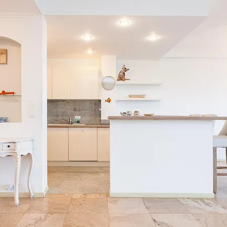 Apartment Le Soleil D'antibes - Happy